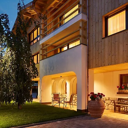 Mugun Aparthotel 3*